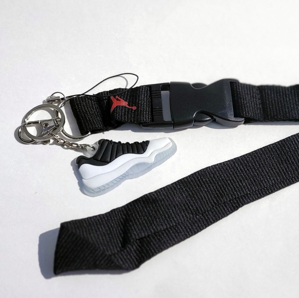 Jordan 11 Low Keychain w/ Jordan Lanyard
